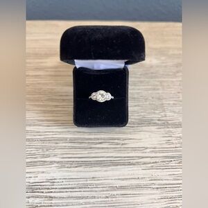 Dazzling Silver Women's Ring